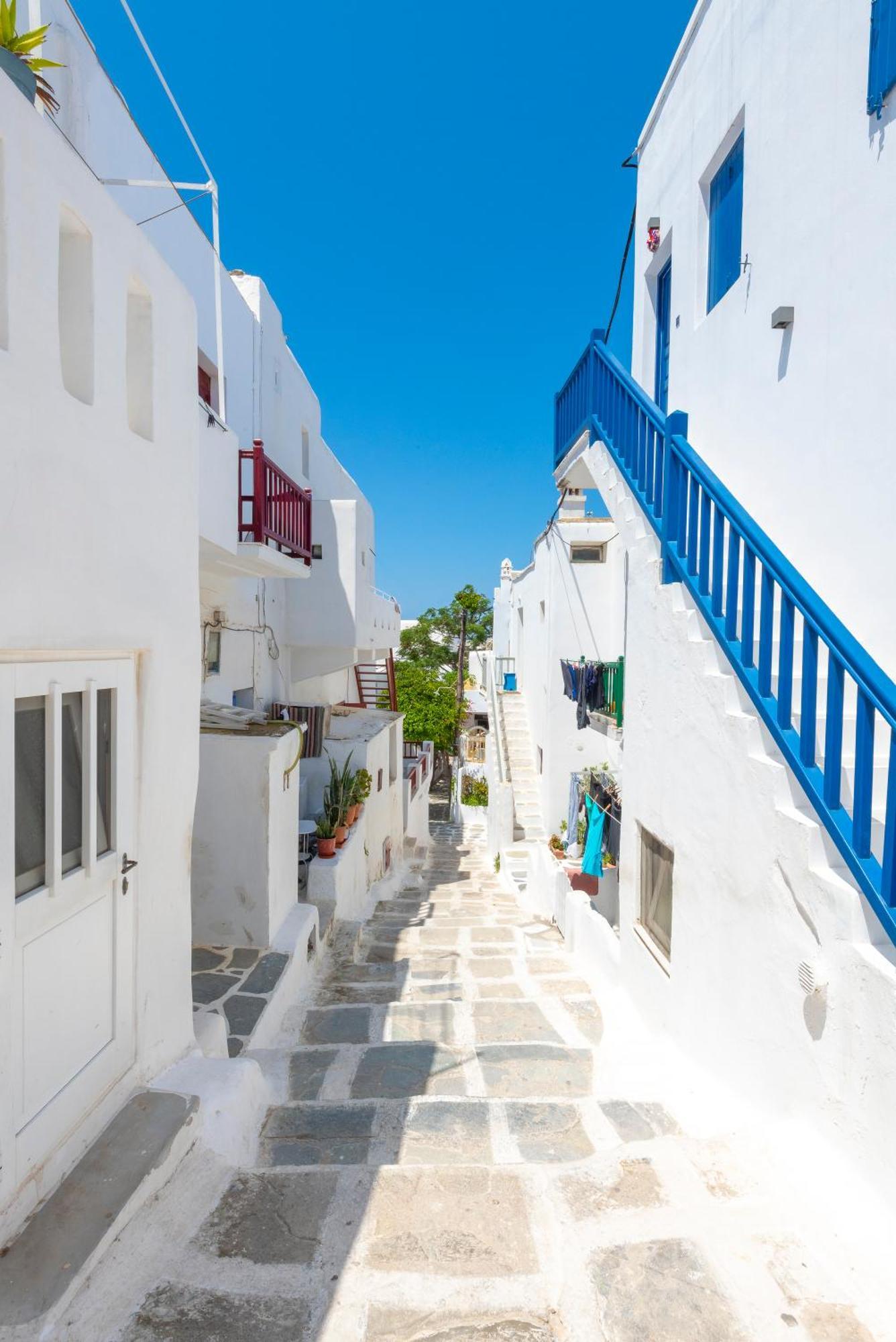 Апартаменты White And Grey Chora Mykonos Town Экстерьер фото